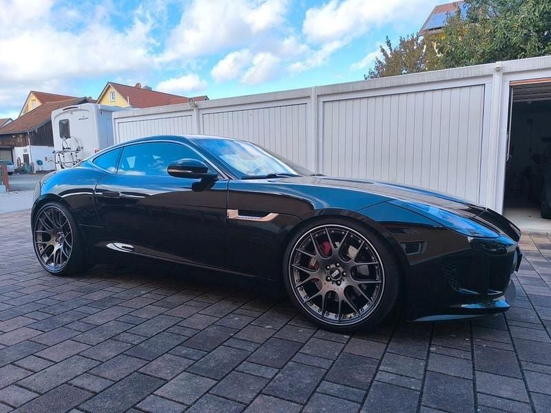 Schwarz Gebraucht 2015 Jaguar F-Type Coupé | 38.000 € (Guter Preis) - Bild 1/4