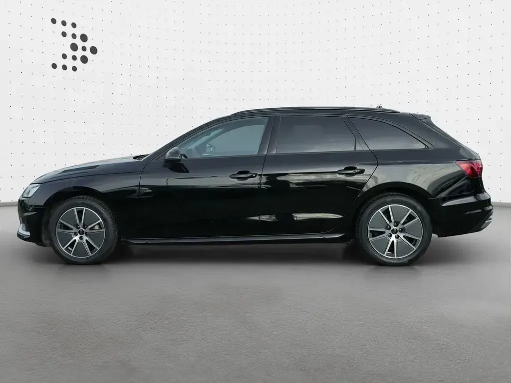 Gebraucht Audi A4 Advanced 204 PS (150 kW) 2022 Brillantschwarz Kombi