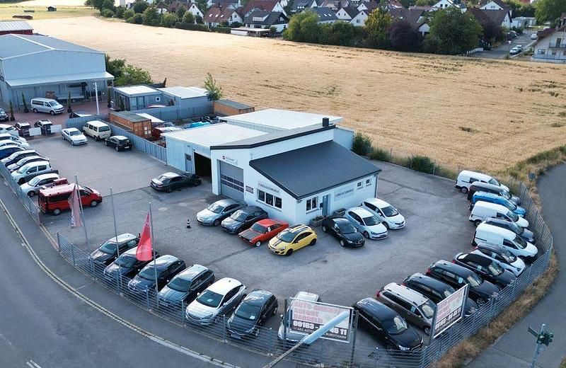 Schwarz Gebraucht 2021 Dacia Lodgy Comfort Van / Kleinbus | 12.590 € (Fairer Preis) - Bild 1/1