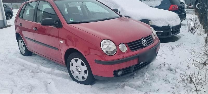 Rot Gebraucht 2002 VW Polo Limousine | 1.200 € (Guter Preis) - Bild 1/4