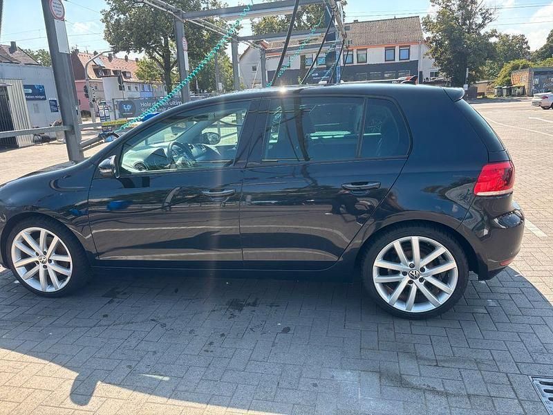 Schwarz Gebraucht 2011 VW Golf VI Highline Limousine | 7.999 € (Teuer) - Bild 1/4