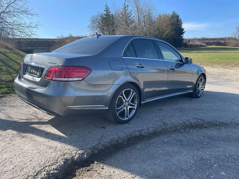 Gebraucht Mercedes E250 Avantgarde 204 PS (150 kW) 2016 Grau Kombi