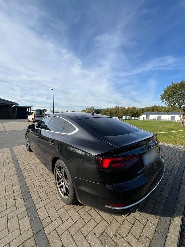 Gebraucht Audi A5 Sportback Sport 190 PS (139 kW) 2018 Schwarz Kleinwagen