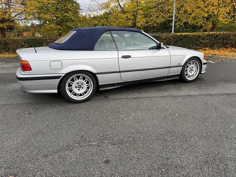 Silber Gebraucht 1996 BMW 320 Cabriolet Cabrio | 5.995 € (Superpreis) - Bild 1/4