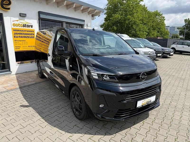 Neu Opel Zafira Edition 177 PS (130 kW) 2025 Karbon schwarz Van / Kleinbus