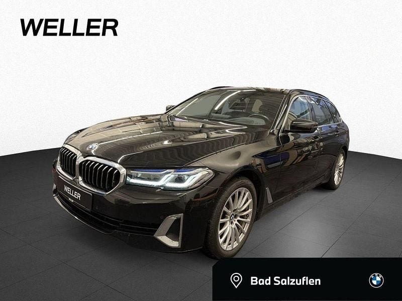 Schwarz ii (schwarz) Gebraucht 2022 BMW 520 Luxury Line Kombi | 29.150 € (Superpreis) - Bild 1/4
