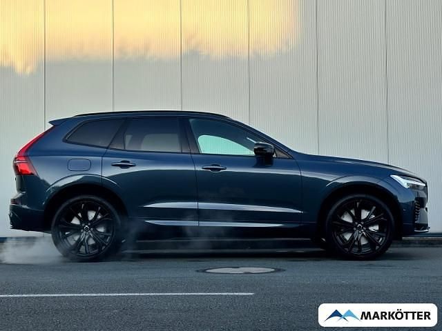 Neu Volvo XC60 Plus 455 PS (334 kW) 2025 Blau SUV