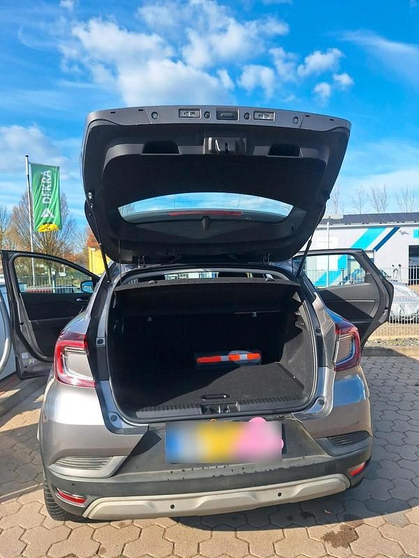 Gebraucht Renault Captur Life 101 PS (74 kW) 2020 Grau SUV