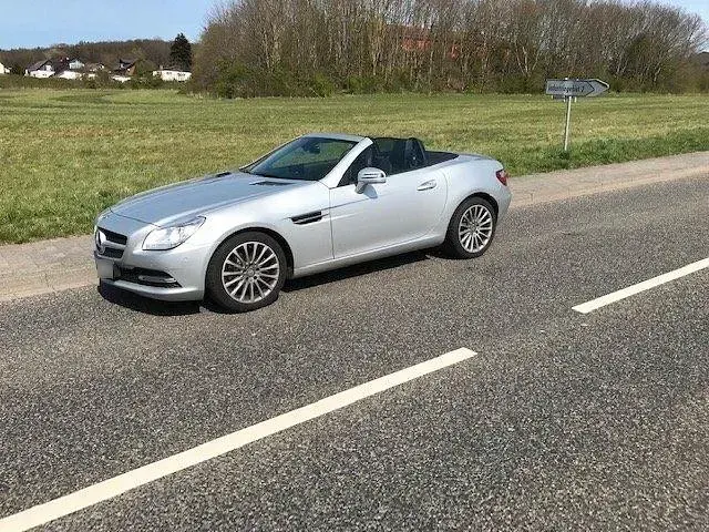 Gebraucht Mercedes SLK200 184 PS (135 kW) 2014 Silber Cabrio