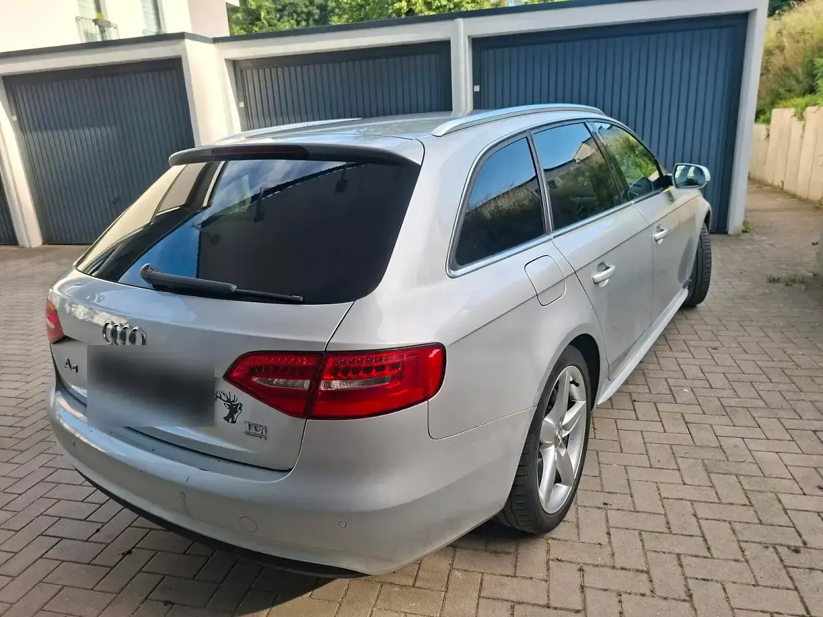 Gebraucht Audi A4 177 PS (130 kW) 2013 Silber Kombi