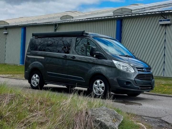Grau Gebraucht 2018 Ford Transit Nugget Van / Kleinbus | 39.900 € - Bild 1/4