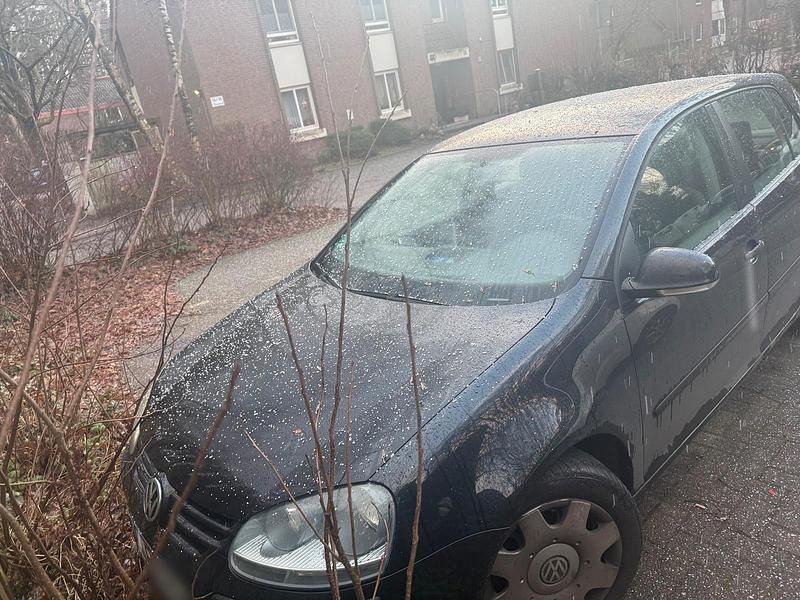 Gebraucht VW Golf IV 90 PS (66 kW) 2004 Schwarz Kleinwagen