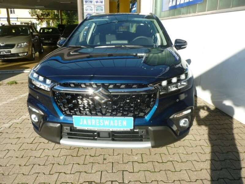 Sphere blue pearl metallic Neu 2025 Suzuki SX4 S-Cross Comfort+ SUV | 24.900 € (Superpreis) - Bild 1/4