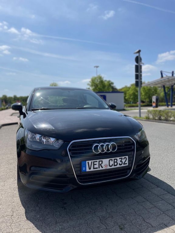 Schwarz Gebraucht 2011 Audi A1 Attraction Kleinwagen | 4.350 € (Fairer Preis) - Bild 1/4
