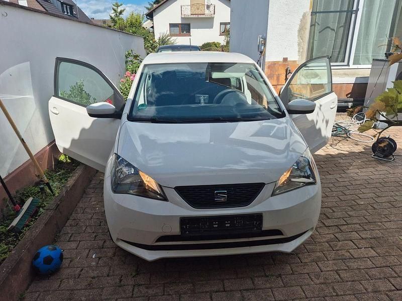 Gebraucht Seat Mii CONNECT 68 PS (50 kW) 2015 Weiß Kleinwagen