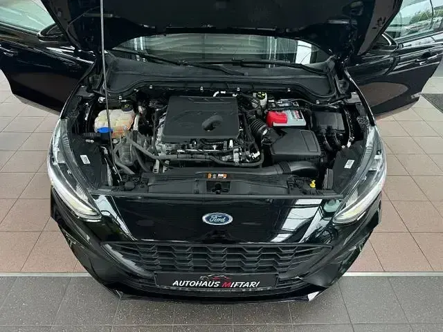 Gebraucht Ford Focus ST-Line 155 PS (114 kW) 2019 Schwarz Limousine
