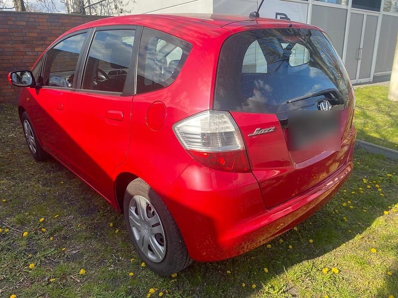 Gebraucht Honda Jazz Trend 90 PS (66 kW) 2009 Rot Kleinwagen