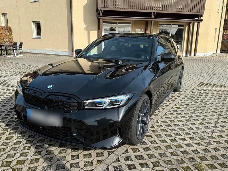Schwarz Gebraucht 2023 BMW 340 Performance Kombi | 51.000 € (Fairer Preis) - Bild 1/4
