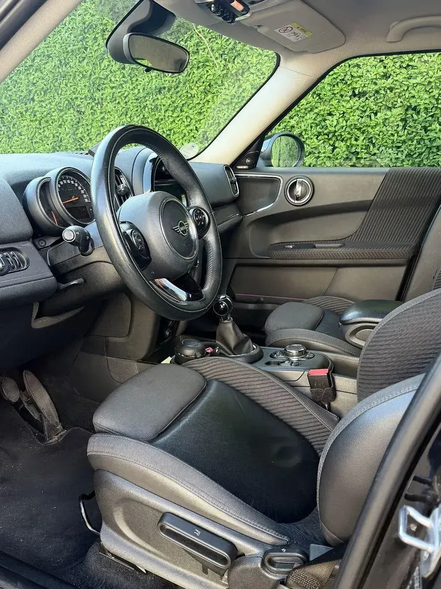 Second-hand Mini Cooper 136 CP (100 kW) 2019 Negru Hatchback