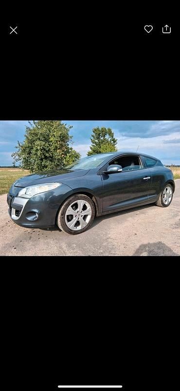 Grau Gebraucht 2008 Renault Mégane Coupé Coupé | 2.999 € (Fairer Preis) - Bild 1/4