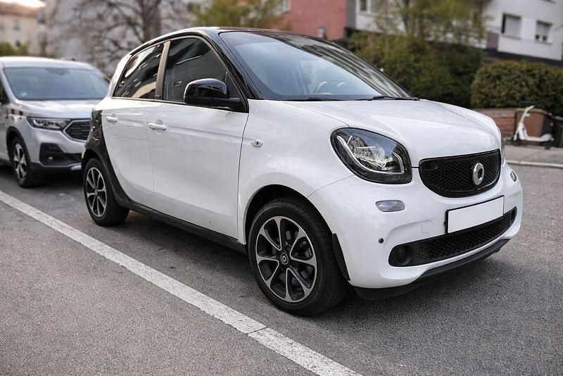 Gebraucht Smart ForFour 71 PS (52 kW) 2015 Weiß Kleinwagen