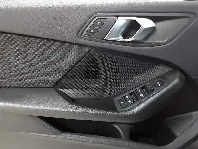 Gebraucht BMW 120 Advantage 190 PS (139 kW) 2022 Grau Kleinwagen