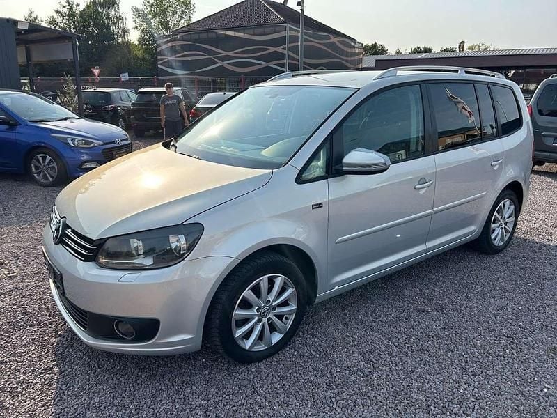 Silver leaf white gold Gebraucht 2011 VW Touran Highline Van / Kleinbus | 3.500 € (Guter Preis) - Bild 1/4