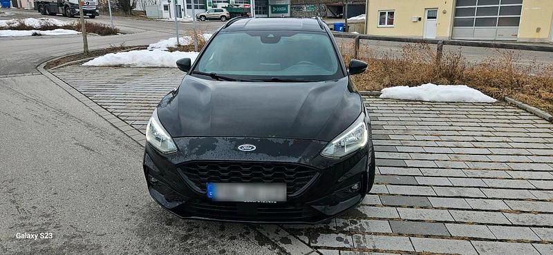 Gebraucht Ford Focus ST-Line 122 PS (89 kW) 2022 Blau Kombi