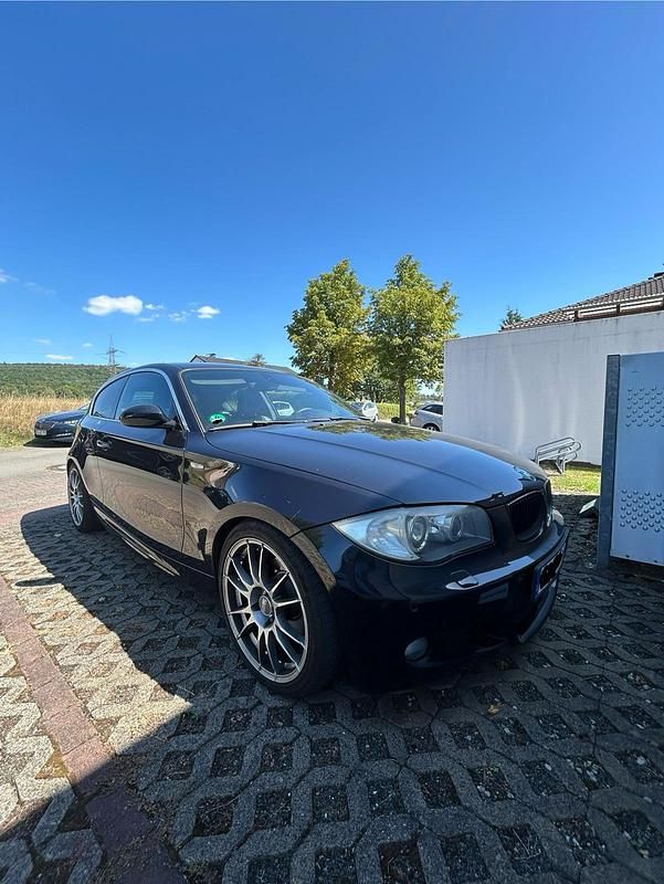Schwarz Gebraucht 2007 BMW 118 M Sport Kleinwagen | 2.200 € (Superpreis) - Bild 1/4