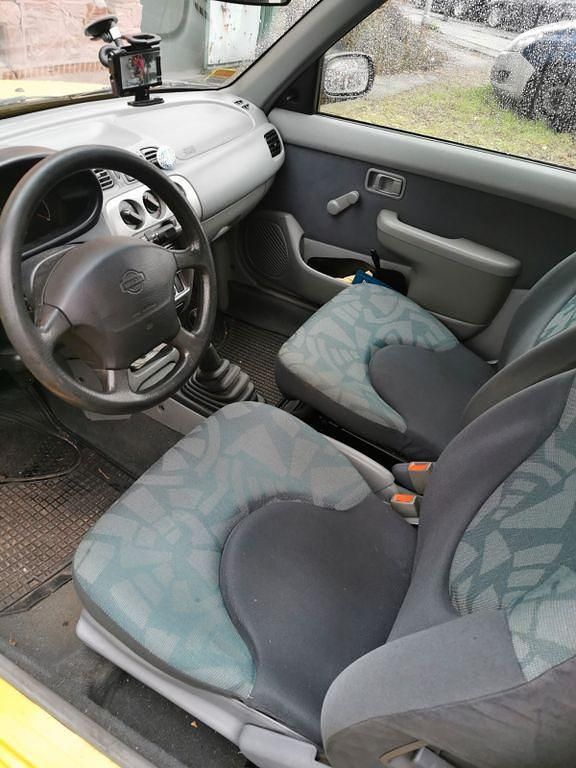 Gebraucht Nissan Micra 54 PS (39 kW) 2000 Gelb Kleinwagen
