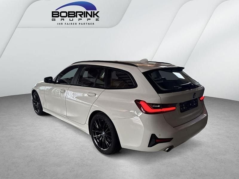 Gebraucht BMW 318 Advantage 156 PS (114 kW) 2022 Weiß Kombi