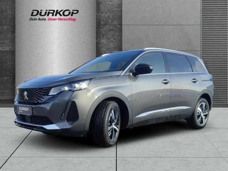 Grau Gebraucht 2024 Peugeot 5008 GT Van / Kleinbus | 30.990 € (Guter Preis) - Bild 1/4