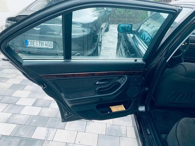 Gebraucht BMW 728 193 PS (141 kW) 1995 Schwarz Limousine