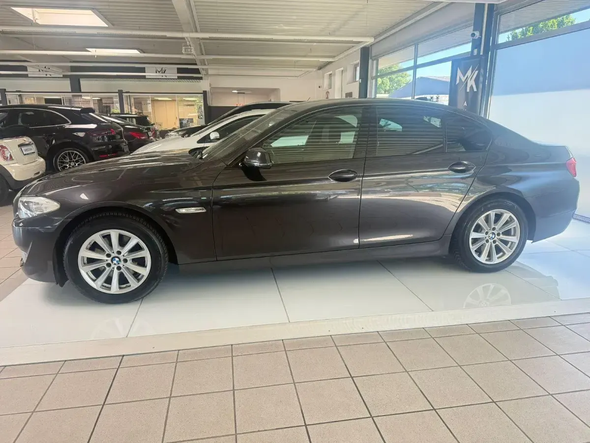 Gebraucht BMW 520 Shadowline 184 PS (135 kW) 2010 Grau Limousine