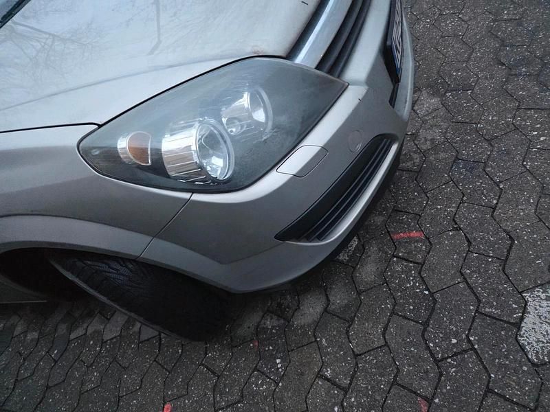 Gebraucht Opel Astra 90 PS (66 kW) 2006 Beige Kleinwagen