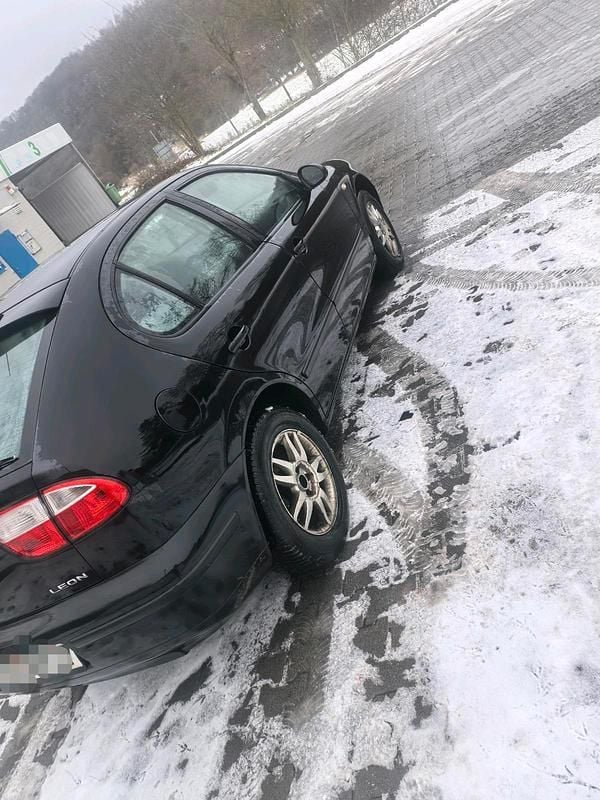 Gebraucht Seat Leon 100 PS (73 kW) 2004 Schwarz Kleinwagen