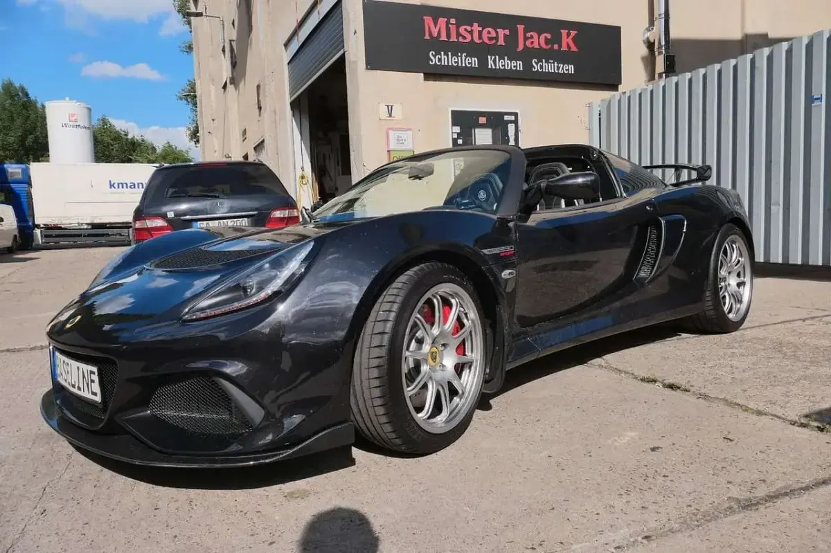 Używany Lotus Exige 475 KM (349 kW) 2021 Czarny Kabriolet