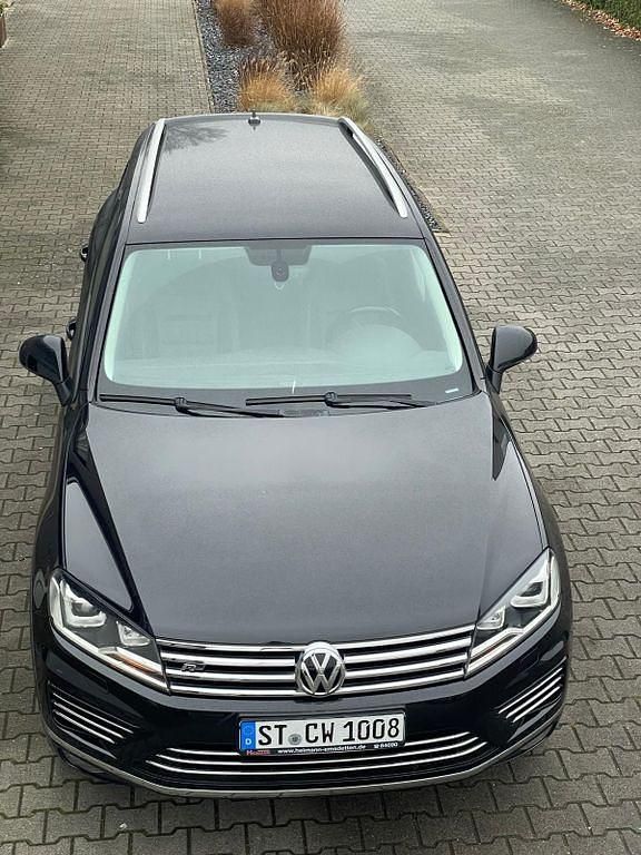 Schwarz Gebraucht 2017 VW Touareg SUV | 22.800 € (Guter Preis) - Bild 1/4