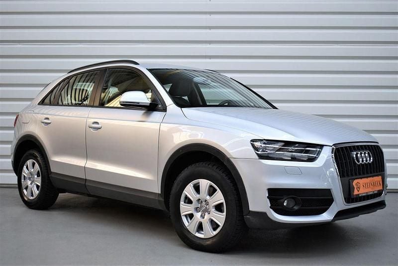 Silber Gebraucht 2012 Audi Q3 SUV | 16.490 € (Fairer Preis) - Bild 1/4