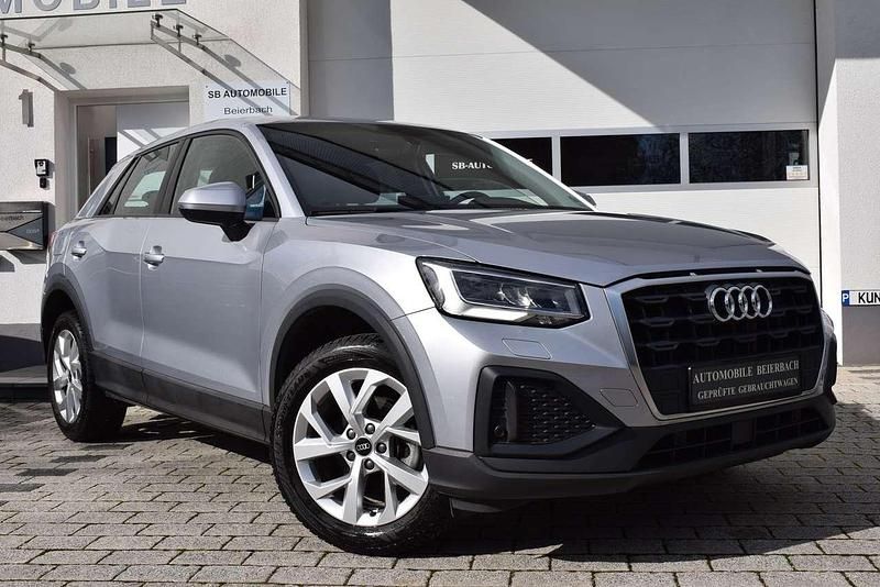 Gebraucht Audi Q2 110 PS (80 kW) 2022 Florettsilber metallic SUV