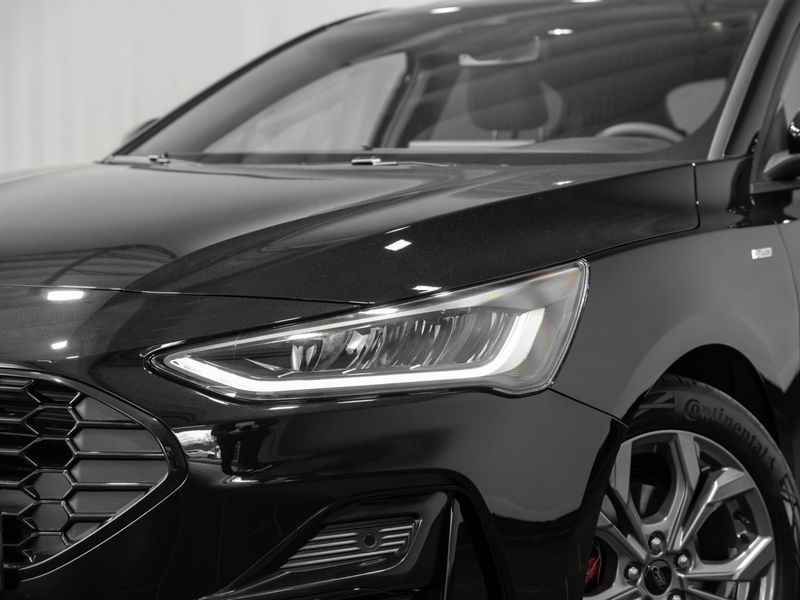 Neu Ford Focus ST-Line 125 PS (91 kW) 2025 Agate black metallic Kleinwagen