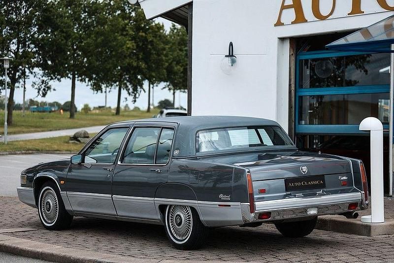 Gebraucht Cadillac Fleetwood 156 PS (114 kW) 1989 Grau Limousine