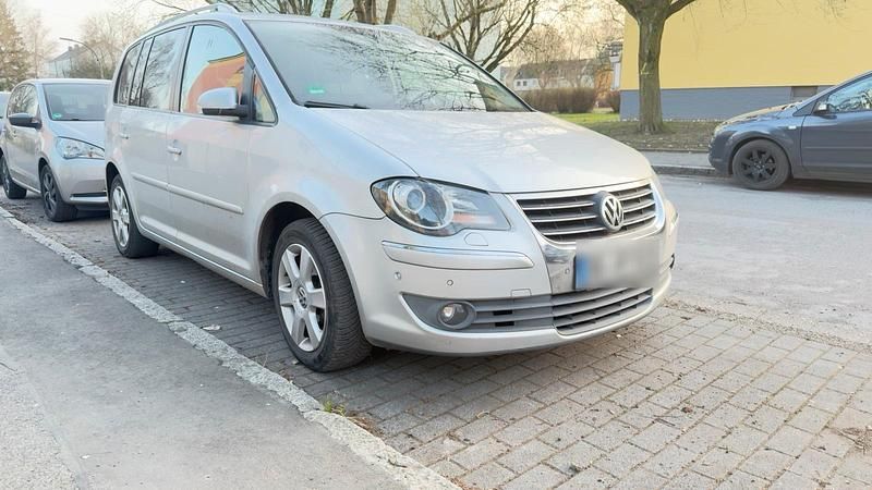 Gebraucht VW Touran 140 PS (102 kW) 2008 Silber Van / Kleinbus