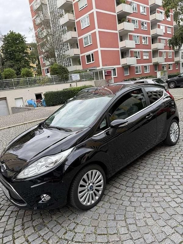 Gebraucht 2010 Ford Fiesta Titanium Kleinwagen | 2.500 € (Guter Preis) - Bild 1/4