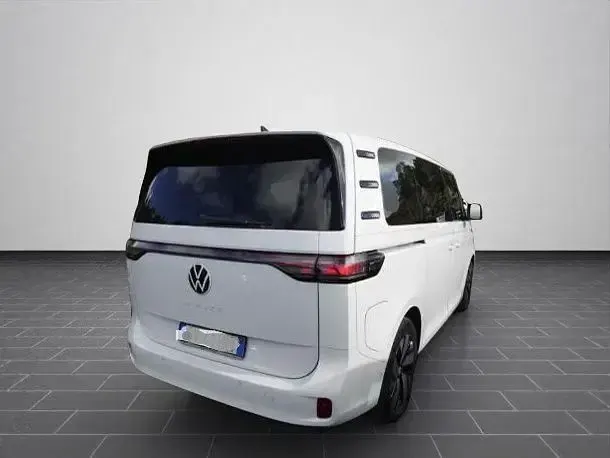 Używany VW ID. Buzz Pro 150 kW (204 KM) 2024 Biały Minivan