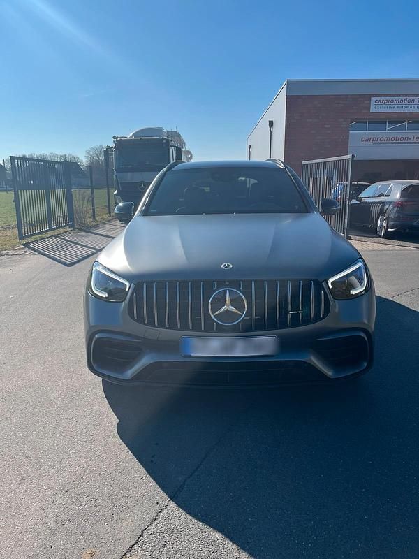 Andere farben Gebraucht 2021 Mercedes GLC63 AMG AMG SUV | 60.000 € (Superpreis) - Bild 1/4
