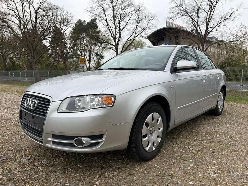 Second-hand Audi A4 131 CP (96 kW) 2005 Argintiu Berlinǎ