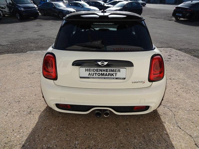 Gebraucht Mini Cooper S 192 PS (141 kW) 2016 Weiß Kleinwagen