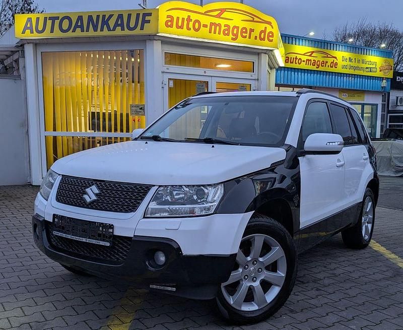 Schwarz Gebraucht 2009 Suzuki Grand Vitara SUV | 6.850 € (Fairer Preis) - Bild 1/4