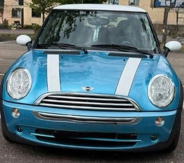 Second-hand Mini Cooper 116 CP (85 kW) 2004 Albastru Hatchback